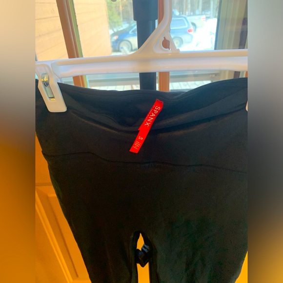 Spanx Leather Leggings - Picture 4 of 4